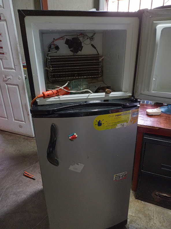 Sistema de deshielo de una refrigeradora